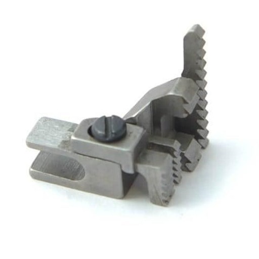 Juki-Overlok-5-Ip-Arka-Ve-Zincir-Disli-3c43.jpg BDR Juki Overlok Makinesi 5 İplik Arka Ve Zincir Dişli 118-84004+118-87403 – besleme dişlisi (feed dog)