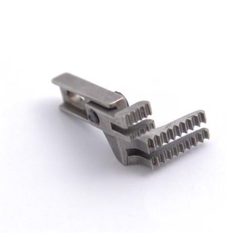 Yamato-Overlok-3-Ip-Arka-Disli-2109006-8db7.jpg Yamato Overlok 3 İp Arka Dişli / 2109006 - Konfeksiyon Sepeti