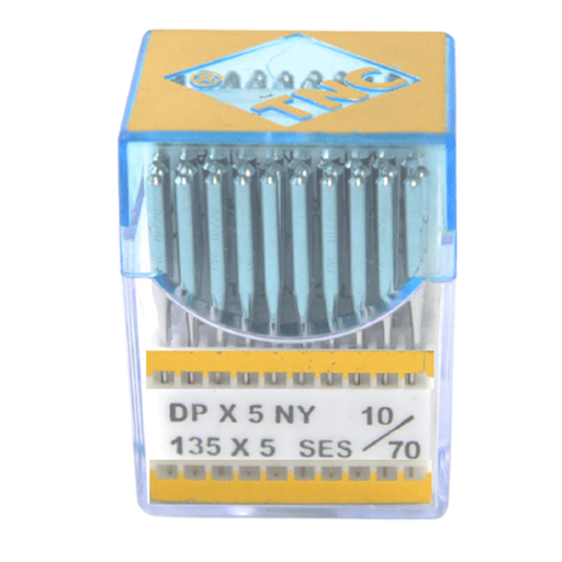 tncduz-makine-kalin-dip-yanmaz-dikis-i-976d-1-1.png Düz Dikiş Makinesi Kalın Dip Yanmaz İğnesi DPX5 SES PVD 10 70 100ADET – düz dikiş (lock-stitch) makine iğnesi